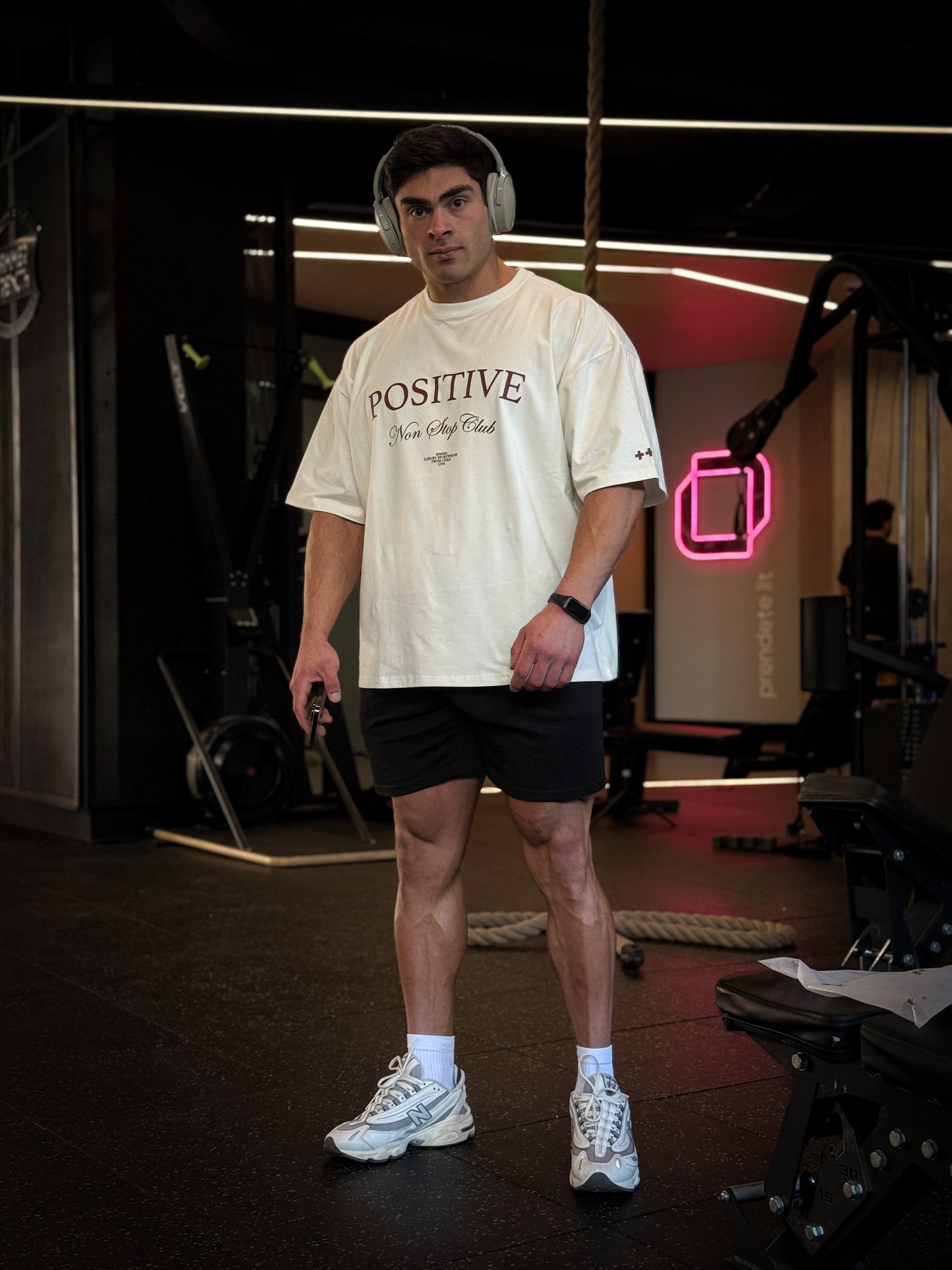 POLERA BOXY FIT NONSTOP CLUB CREMA