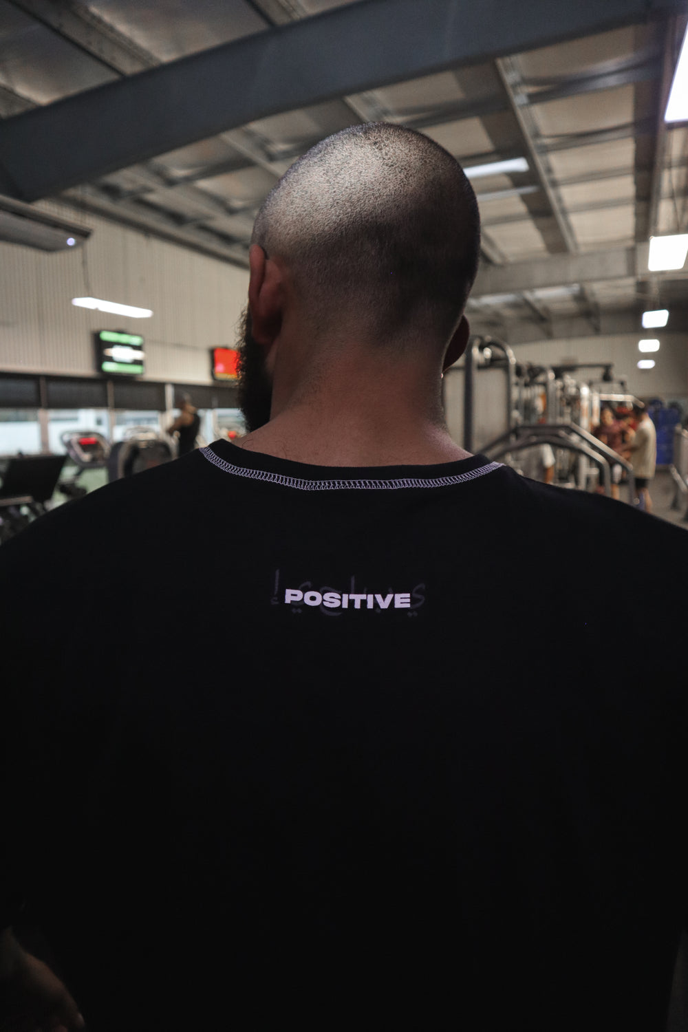 POLERA OVERSIZE NEGRA DUBAI