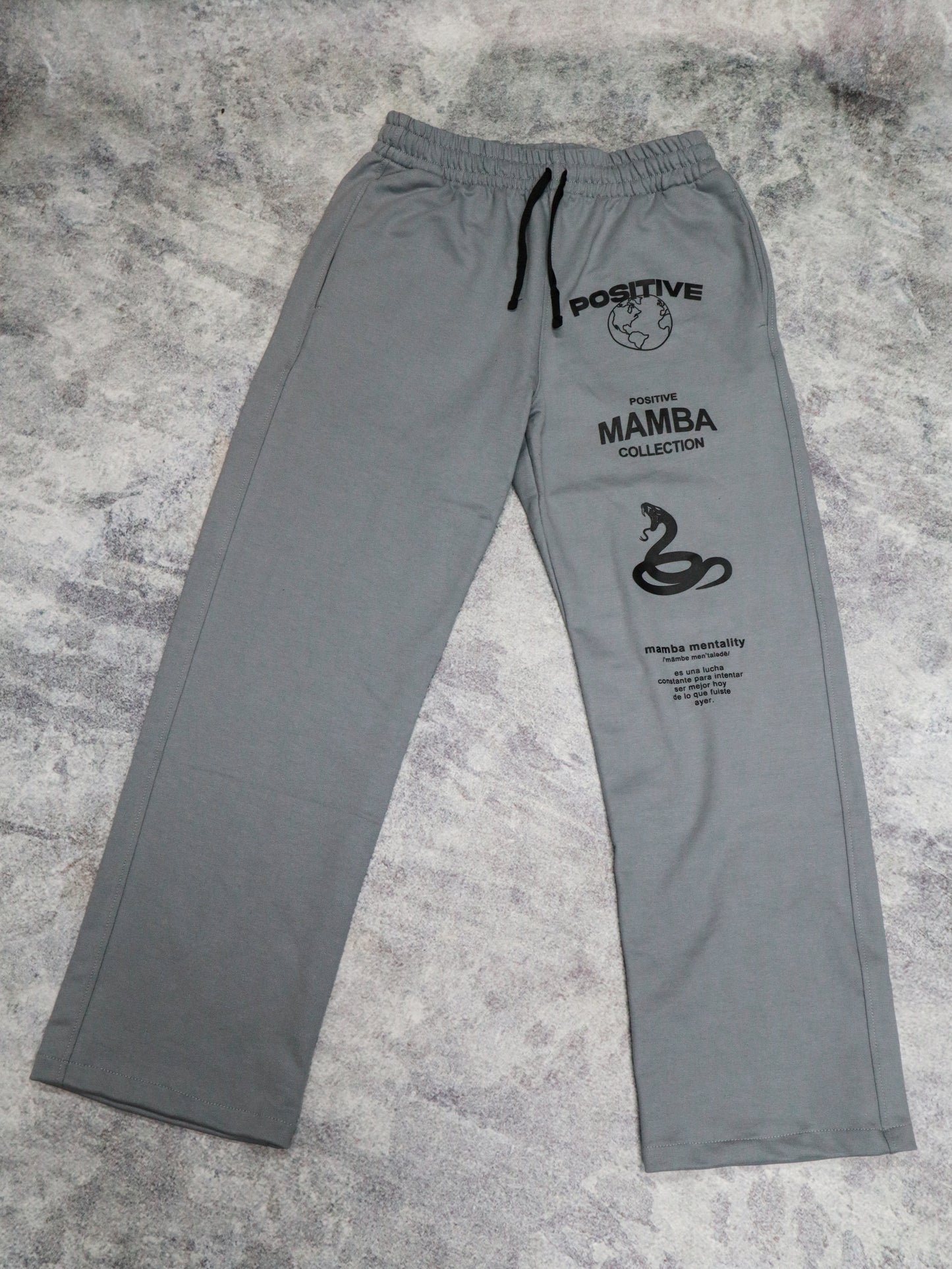 BUZO MAMBA CORTE RECTO GRIS