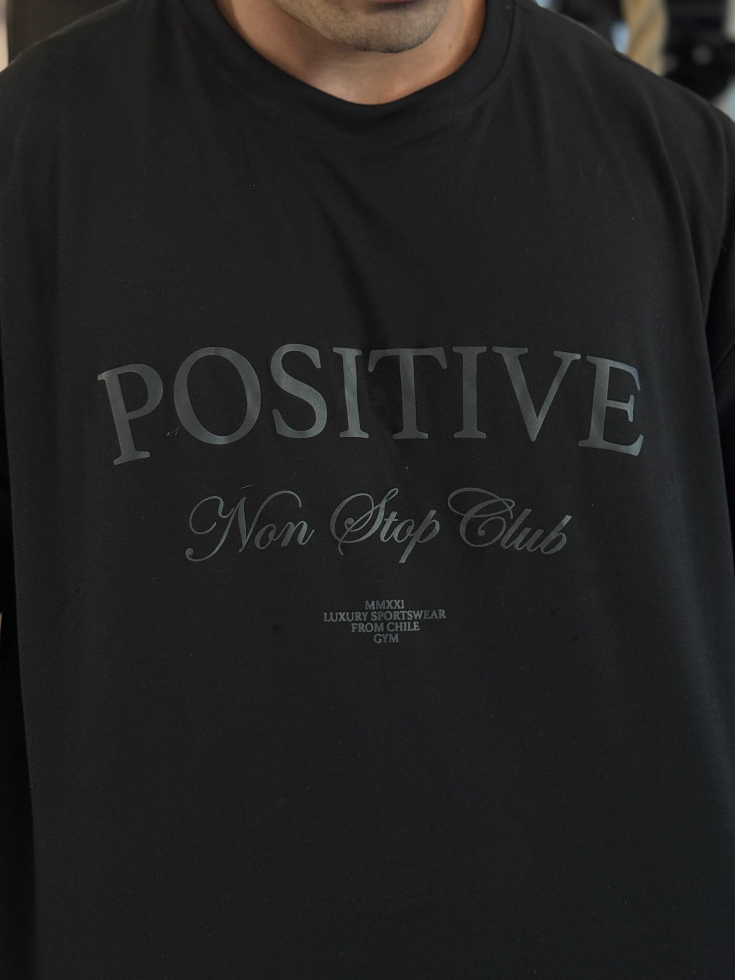 POLERA BOXY FIT NONSTOP CLUB NEGRO